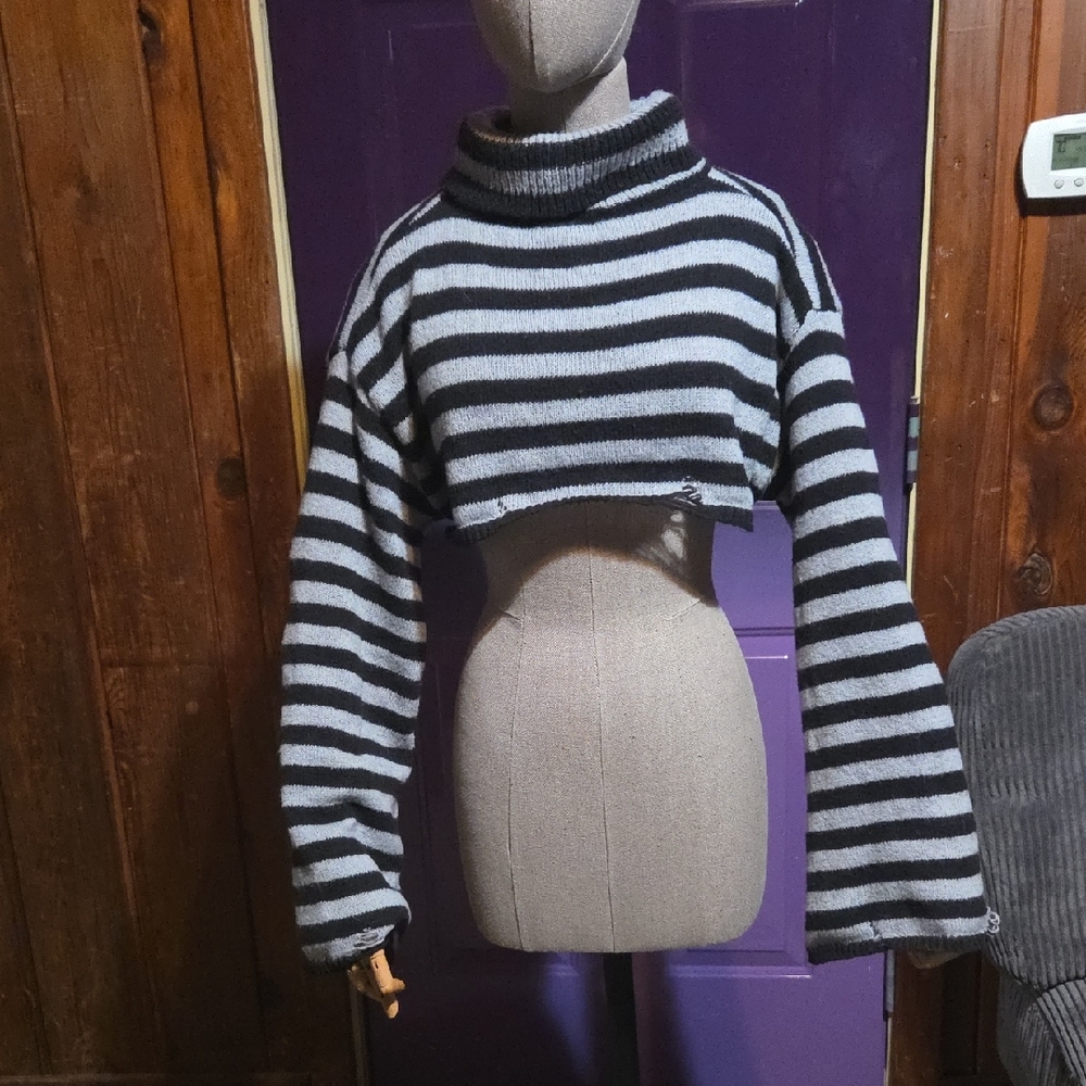 L Grunge Black And Gray Stripes Distressed Crop Sweater With Turtle Neck Cozy